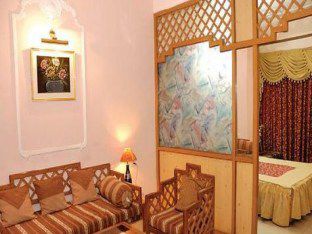 Hotel Jullundur & Restaurant 2*