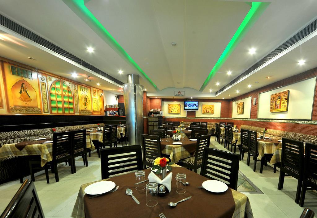 Jullundur & Restaurant 2* Chandigarh
