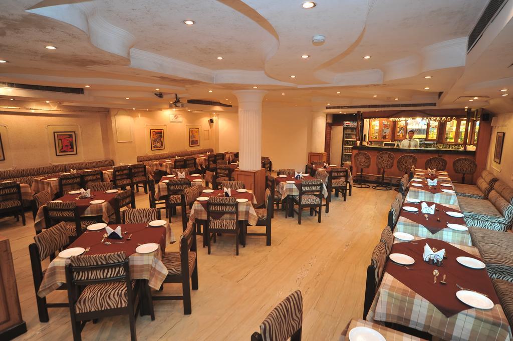 Jullundur & Restaurant Hotel