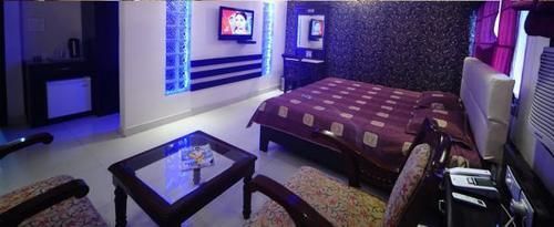 Jullundur & Restaurant Hotel Chandigarh