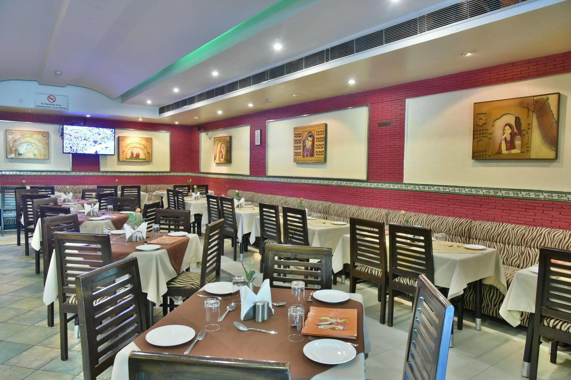 Hotel Jullundur & Restaurant Chandigarh
